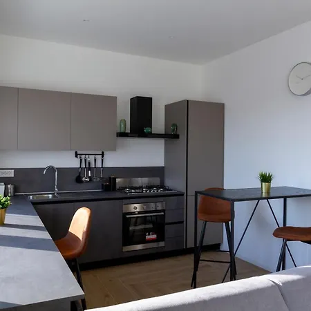 Apartment 7th Floor